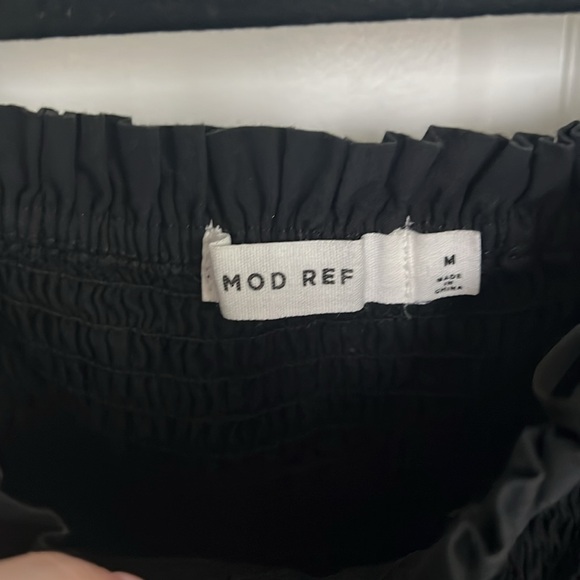 Mod Ref Quarter Sleeve Black Shirred Puff Sleeve Smocked Mini Dress - Picture 4 of 8